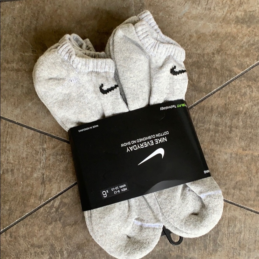 NIKE EVERYDAY COTTON CUSHIONED NO SHOW DRI-FIT SOC - Picture 4 of 15
